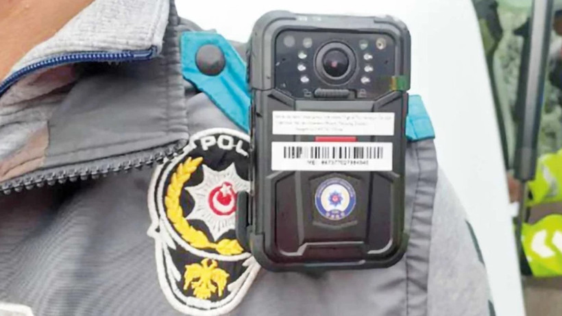 Meclis Polislerinde 'Yaka Kamerası' Dönemi... İşin Arkasından Milletvekilinin Oğlu Çıktı - Resim : 1