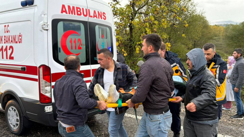Bartın’da Servis Faciası! Ölü ve Yaralılar Var - Resim : 2