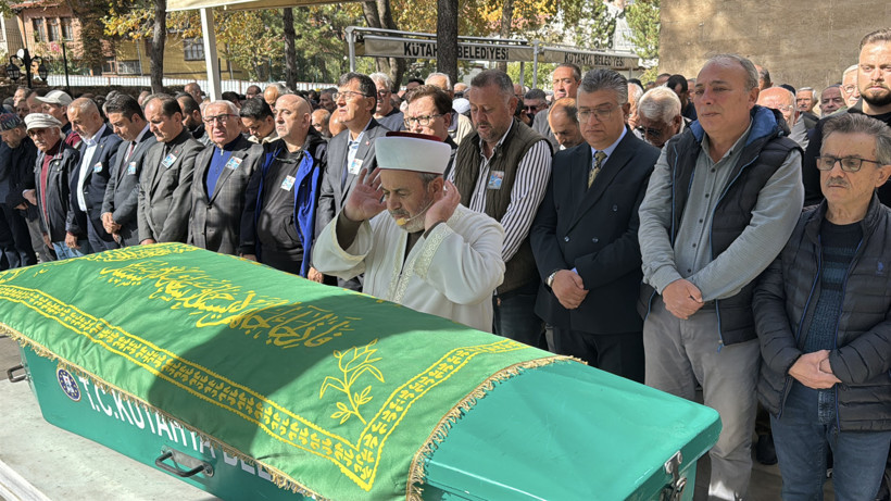 'Yaşayan İnsan Hazinesi' Hamza Üstünkaya'ya Son Veda - Resim : 2