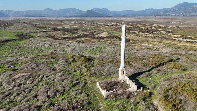 İzmir'de Adım Adım Felakete! Daha Önce Hiç Böylesi Görülmedi, Su Kesintileri Uzatıldı - Resim : 2