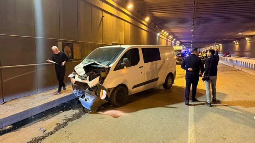 Adana'da Karşı Şeride Geçen Cip Faciaya Neden Oldu! - Resim : 1