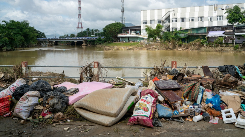 Vietnam'da Sel Felaketi! Ölü Sayısı 91'e Yükseldi - Resim : 1