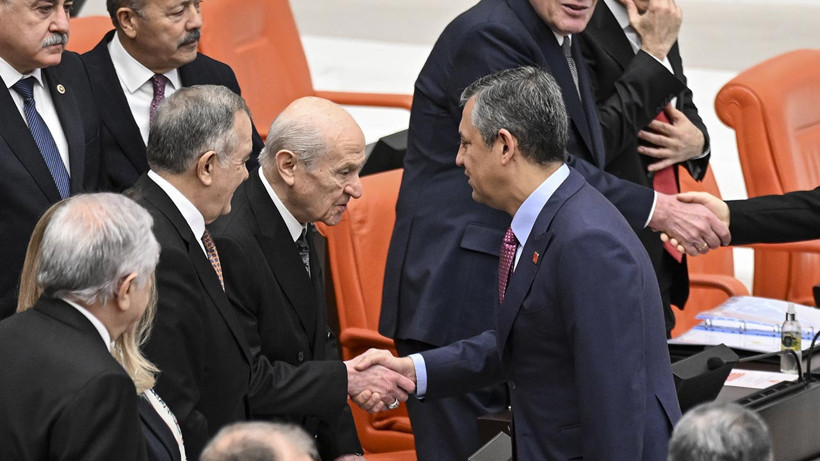 Meclis’te Kritik Pazar: Bahçeli İle Muhalefet Liderleri Arasında Dikkat Çeken Temas - Resim : 3