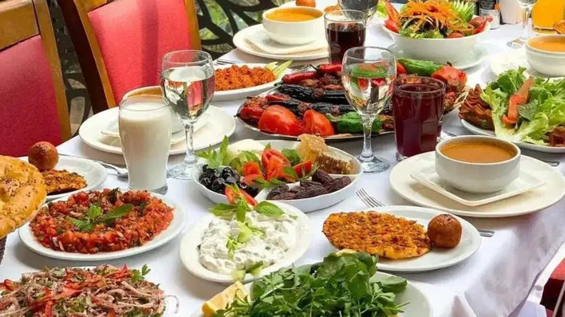 Ramazan’a Sayılı Günler Kaldı: İftar Menüsü Fiyatları Belli Oldu - Resim : 2
