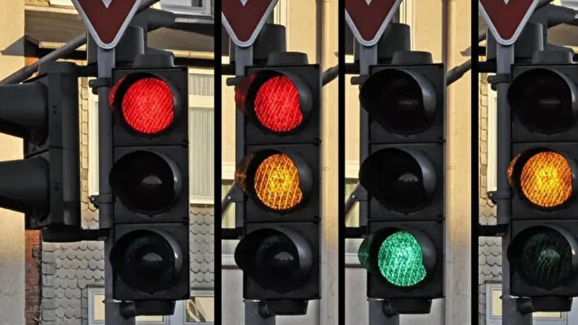 Trafik Lambalarına 4. Renk Geliyor: Kırmızı, Sarı, Yeşil ve… - Resim: 2