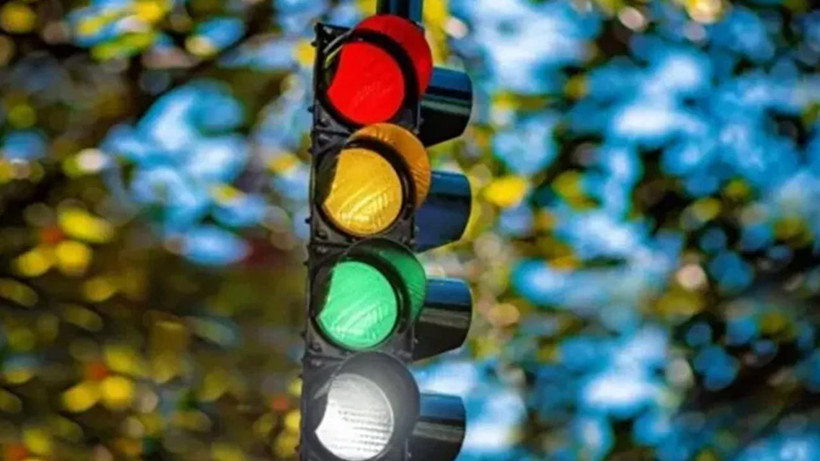Trafik Lambalarına 4. Renk Geliyor: Kırmızı, Sarı, Yeşil ve… - Resim: 4