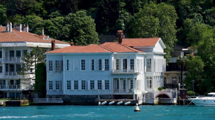 Kurtlar Vadisi'nde Konsey Toplantıları Yapılıyordu: 'Baron'un Yalısı Satışa Çıktı - Resim : 1