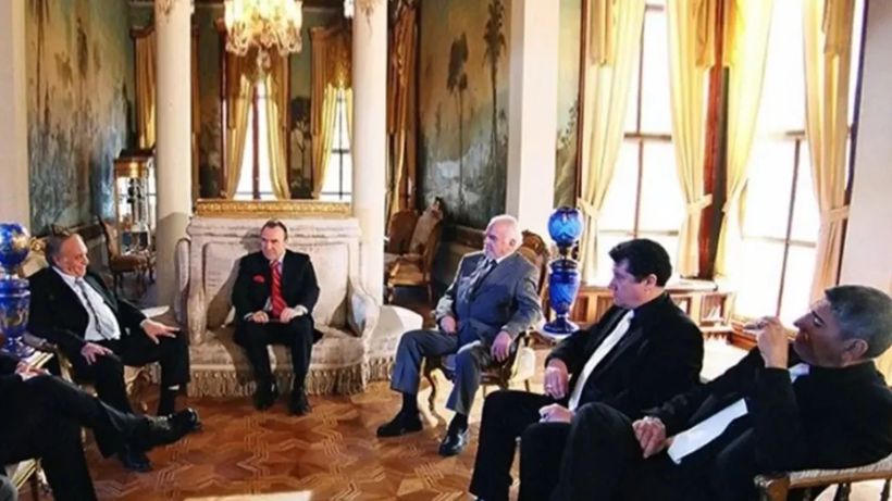 Kurtlar Vadisi'nde Konsey Toplantıları Yapılıyordu: 'Baron'un Yalısı Satışa Çıktı - Resim : 2