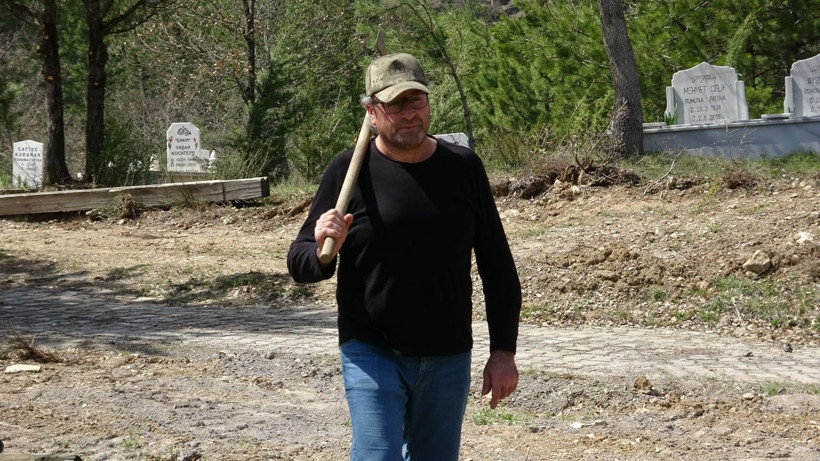 Azrail'i 9 Kez Yendi Şimdi Kendi Mezarını Kazıyor: 'Kedi Misali Tükendim' - Resim : 1