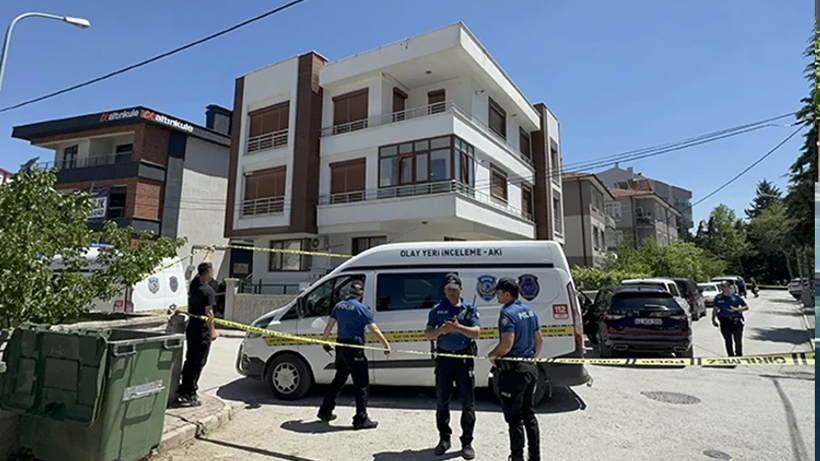 Konya'da Vahşet! Elleri Kanlı Şekilde Bulundu, Anne-Babasını Öldürdüğünü İtiraf Etti - Resim : 1