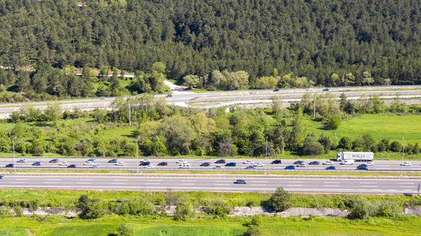 Bayram Tatili Bitti, Dönüş Çilesi Başladı: Trafik Durma Noktasında - Resim: 1