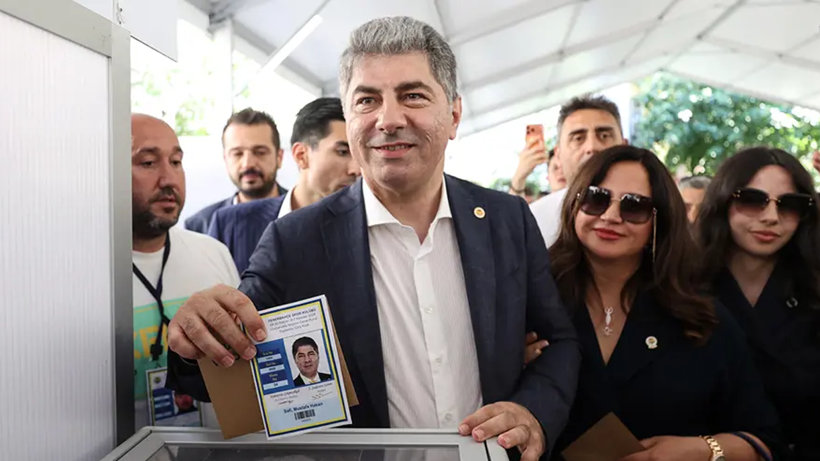 Fenerbahçe Yeni Başkanını Seçiyor: Aziz Yıldırım Önde - Resim : 1