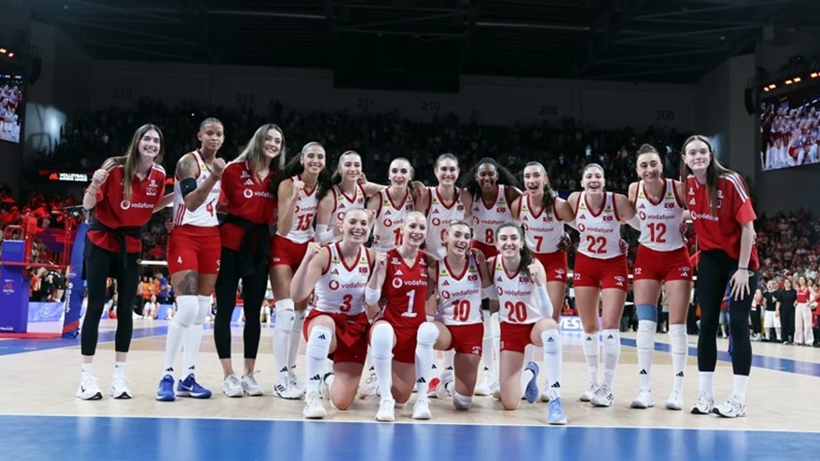 2-0'dan Döndüler: Filenin Sultanları'ndan Büyük Zafer - Resim : 1