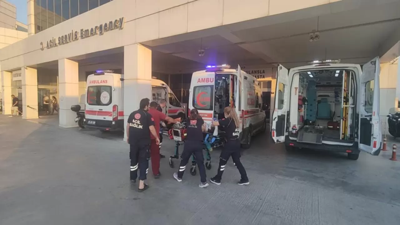 Kuşadası'nda Acı Gün: 12 Kişi Akıntıya Kapıldı, 3'ü Kurtarılamadı - Resim : 1