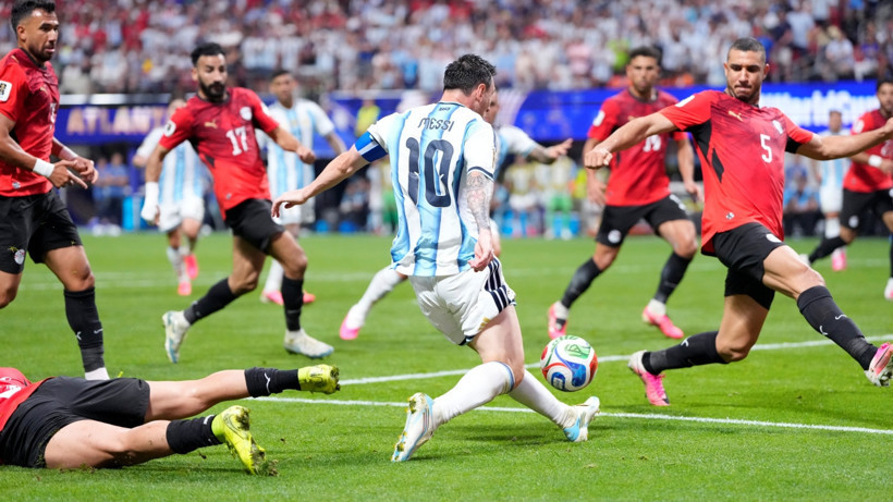 Arjantin’den Tarihi Geri Dönüş, Messi Şov Yaptı - Resim : 1