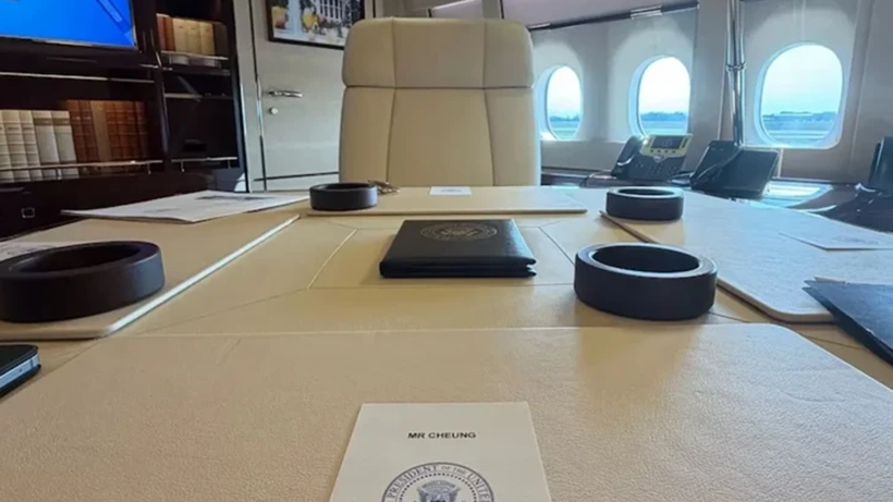 Trump'ı Türkiye'ye Getiren Uçak Olay Oldu: Güvenlik Sistemi Şaşırttı! İşte Tüm Detaylar - Resim : 1