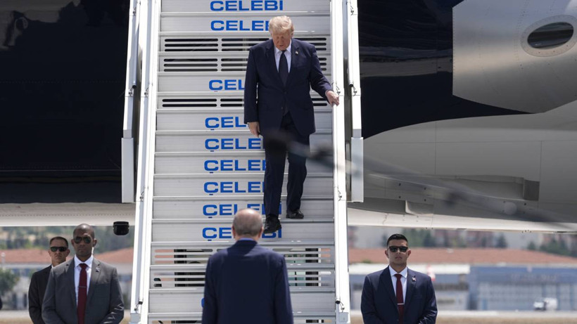 Dünyanın Gözü Ankara'da! Cumhurbaşkanı Erdoğan ABD Başkanı Trump'ı Karşıladı - Resim : 1