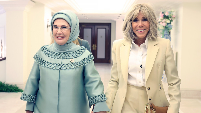 Emine Erdoğan'dan Lider Eşleriyle Toplantıda Teknoloji Şirketlerine Çağrı: 'Algoritmaların Kara Kutusu Açılmalı' - Resim : 1