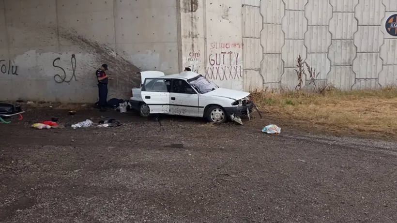 Bursa'da Feci Kaza: 3 Ölü, 2 Ağır Yaralı - Resim : 1