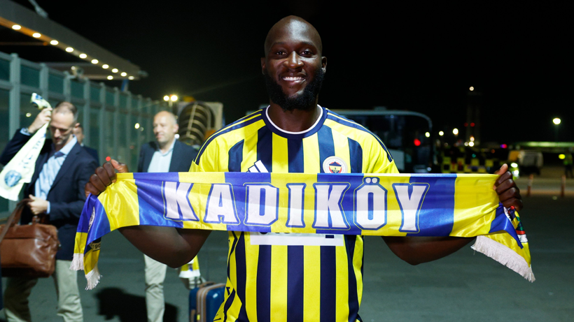 Fenerbahçe'nin Yıldız Golcüsü Lukaku İstanbul'da - Resim : 1
