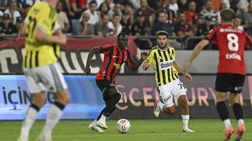 Fenerbahçe Sezona Yenilgiyle Başladı - Resim : 1