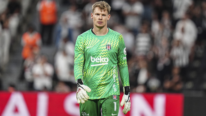 Alexander Nübel İstanbul’u Anlattı: İETT Otobüsüne Bindi, Taksim’e Gitti - Resim : 1