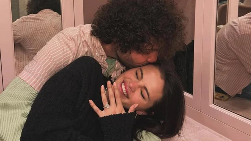 Selena Gomez Evleniyor! Bu Sözlerle Duyurdu... - Resim : 1