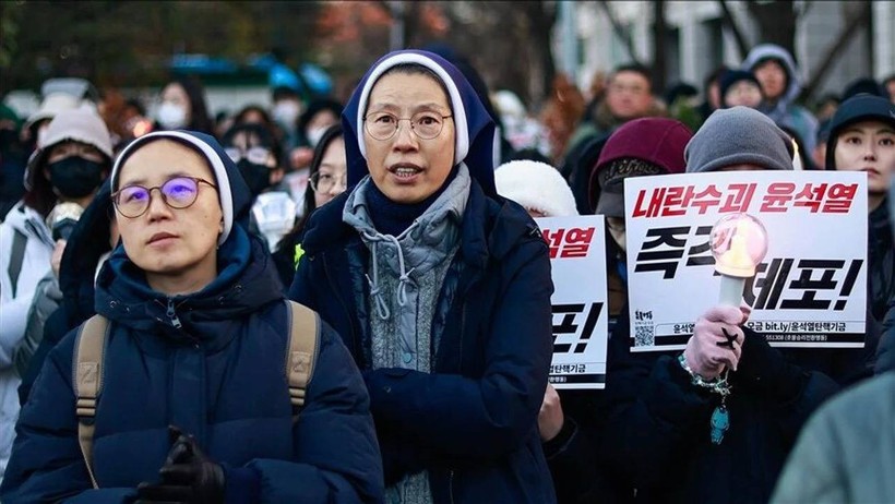 'Sıkıyönetim' Krizi Sürüyor... 'Vatana İhanet' Soruşturması Başlatılmıştı: Güney Kore Devlet Başkanı Yoon, Sıkıyönetim İlanını Savundu - Resim : 1
