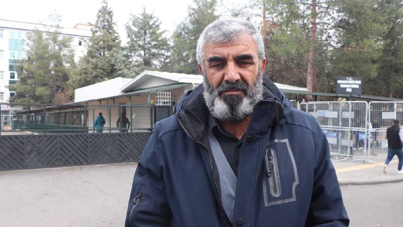 Rojin'in Babasından Narin Davasında ‘Adalet’ Nöbeti: ‘Geçen Sefer de Yalvardım, Kimse Bakmadı, Rojin'e de Sahip Çıkın’ - Resim : 1