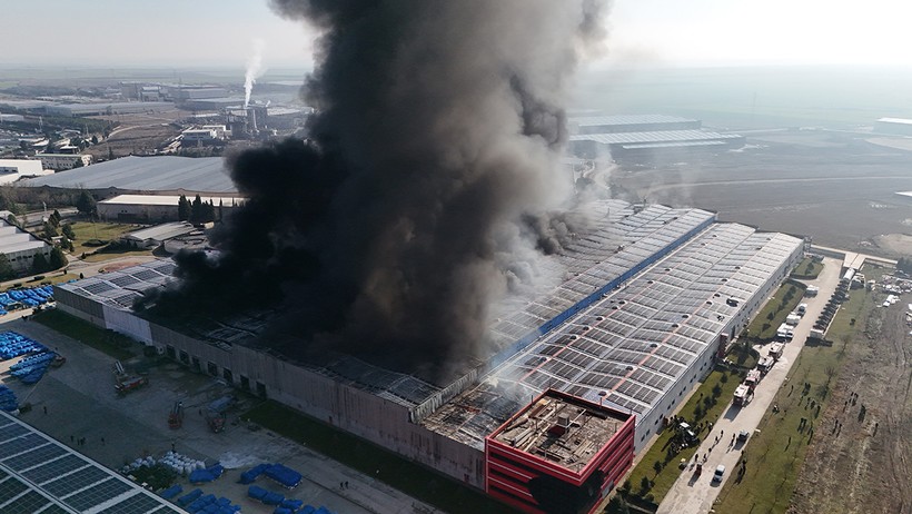 Kırklareli'de Oyuncak Fabrikasında Büyük Yangın! Üretim Alanına Sıçradı - Resim : 2
