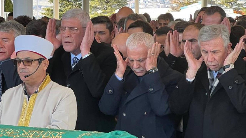 Koray Aydın'ın Acı Günü, Müsavat Dervişoğlu ve Mansur Yavaş Yalnız Bırakmadı - Resim : 1