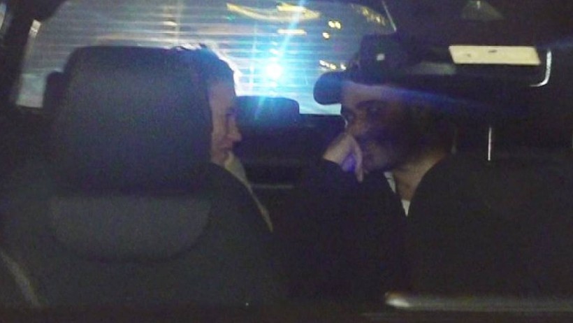 Serenay Sarıkaya ve Mert Demir 'Reklam' Aşkı İddiası Sonrası İlk Kez Yan Yana, Kamerayı Fark Edince Tek Bir Şey Yaptılar - Resim : 3