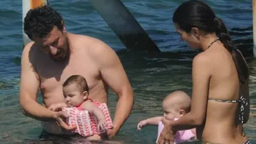 Tuba Büyüküstün’ün İkizlerinin Son Halini Gören Küçük Dilini Yuttu, Annesinin Kopyası - Resim : 1