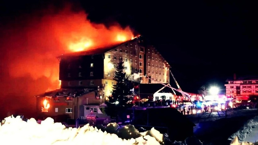Bolu'daki Yangın Faciasında Tutuklu Sayısı 15'e Yükseldi - Resim : 1