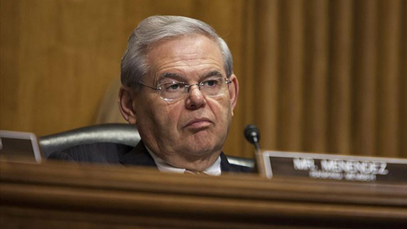 Evinden Külçe Külçe Altın Çıkmıştı... ABD'li Eski Senatör Bob Menendez'e Hapis Cezası - Resim : 1