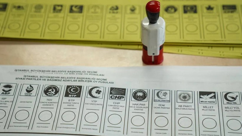 Son Ankette Dikkat Çeken Sonuç! Halkın En Beğendiği Siyasetçi Kim? Fark 4 Puandan Az - Resim : 1
