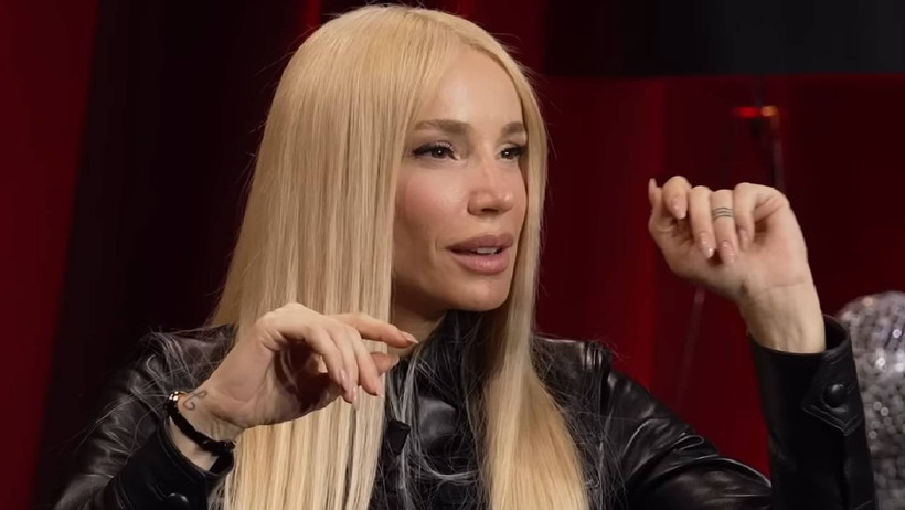 Gülşen’den Yıllar Sonra Gelen İtiraf! 'Dizlerim Mosmor' Diyerek Açıkladı, Meğer Her Sabah... - Resim : 2