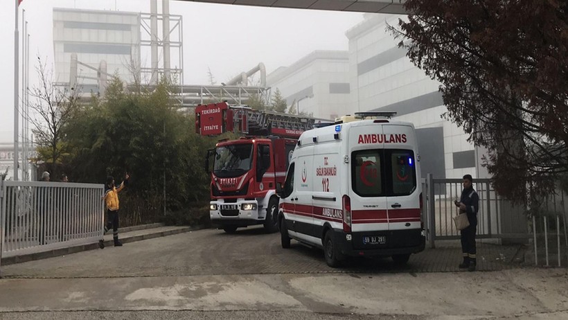 İlaç Fabrikasında Patlama! 4 İşçi Hastaneye Kaldırıldı - Resim : 1