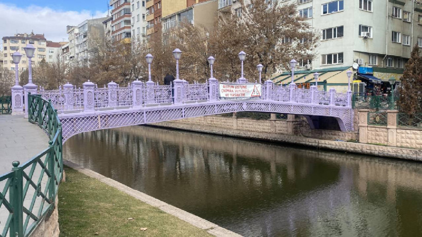Eksi 3 Derece Kentte Sokaklar Bomboş Kaldı, Kimse Evinden Çıkmıyor - Resim : 1