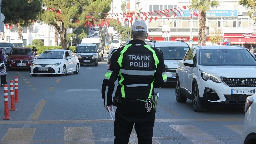 Onlar Tek Kuruş Ödemeyecek, Vatandaşa Hapis! Trafikte Çifte Uygulama: Yeni Dönemin Detayları Belli Oldu - Resim : 2