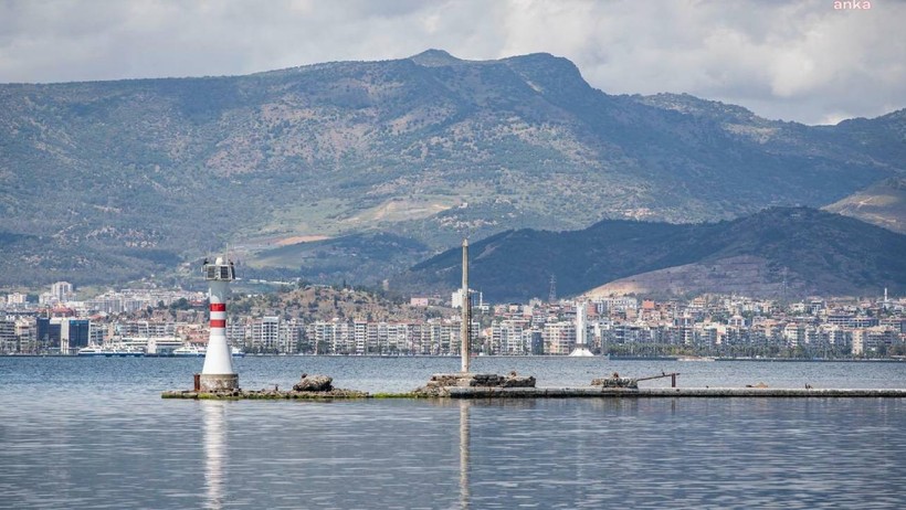 İzmir'de 'Büyük Kaçış' Hazırlığı: Bütün İlçeler Tek Tek İncelendi, Herkes Tahliye Edilecek - Resim : 1