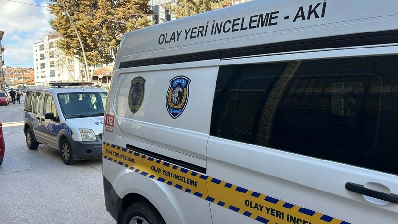 Kendisini 'Mehdi' Babasını 'Din Düşmanı' İlan Edip Dehşet Saçtı - Resim : 1