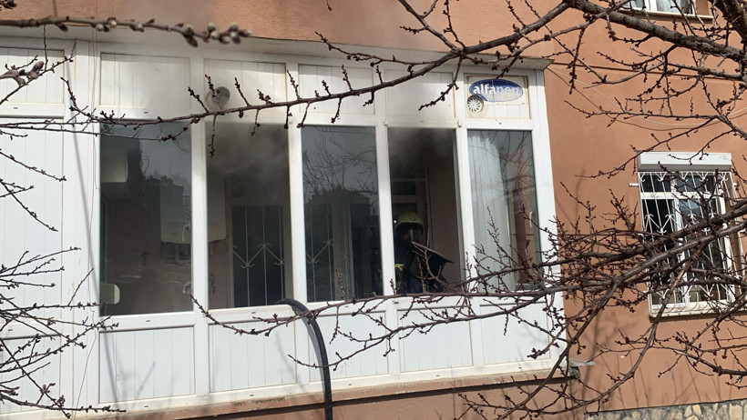 Karaman’da Yangın, İtfaiye Ekipleri Son Anda Kurtardı - Resim : 2