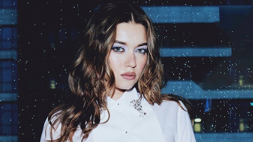 Afra Saraçoğlu’ndan Ayrılık Sonrası Mert Ramazan Demir’e Manidar Şarkı - Resim : 2
