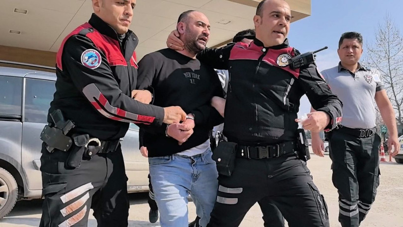 Alkollü Sürücü Polisleri Çileden Çıkardı, Güçlükle Karakola Götürüldü - Resim : 2