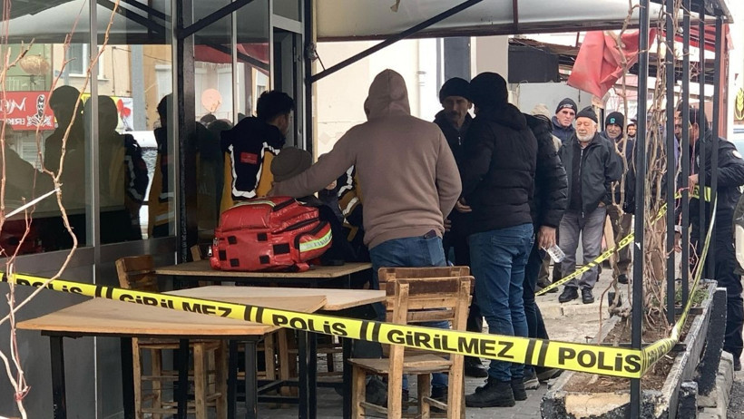 Kıraathanede Şoke Eden Ölüm - Resim : 1