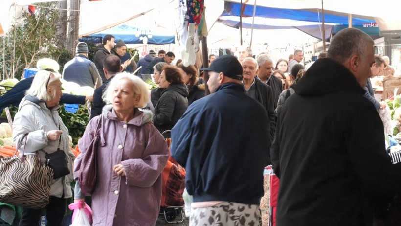 Pazar Fiyatları Emeklinin Cebini Yakıyor: Bir Balığı Dilimleyip Torunlara Pişireceğim - Resim : 1