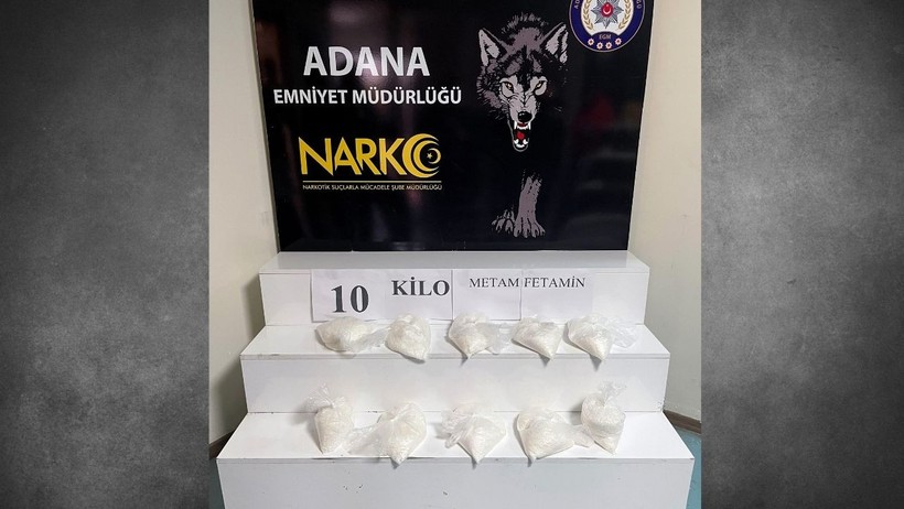 Lastiklerin Arasından 10 Kilo Uyuşturucu Çıktı, 'Şeker Sandım' Dedi - Resim : 1