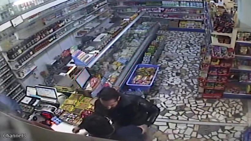 Cezaevi Firarisi Dehşet Saçtı! Veresiye Alamayınca Bıçak Çekti - Resim : 2