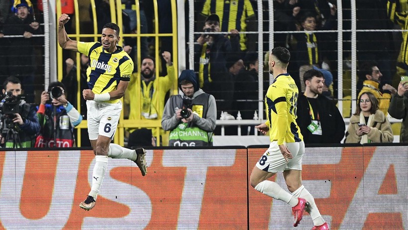 Fenerbahçe Evinde Rangers'a Mağlup! Kanarya Tur Şansını Zora Soktu - Resim : 2